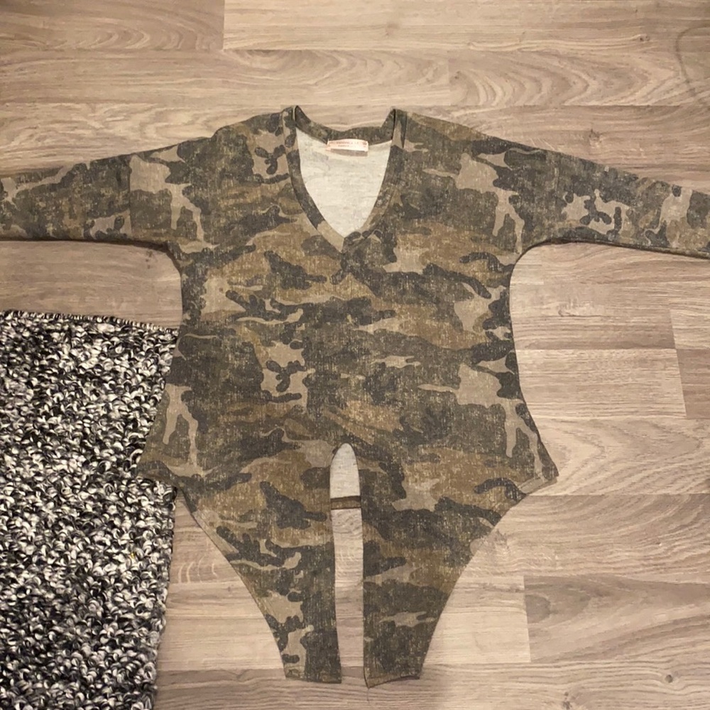 Long sleeve shirt